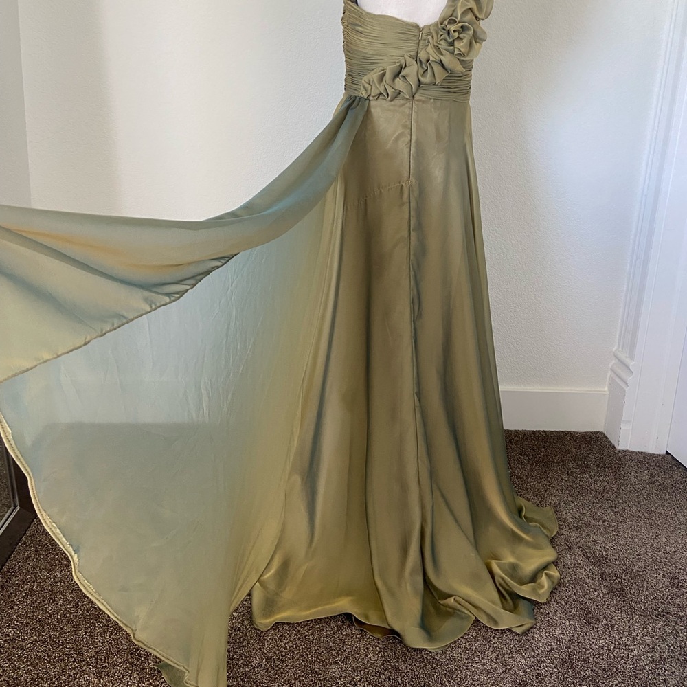 Vintage Mac Duggal Green Ruffle Gown Size 14 - Picture 5 of 12